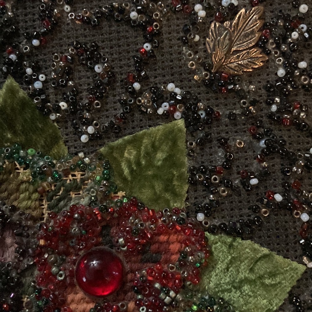 Soure Bag New York Hand Beaded Bag - Picture 6 of 7